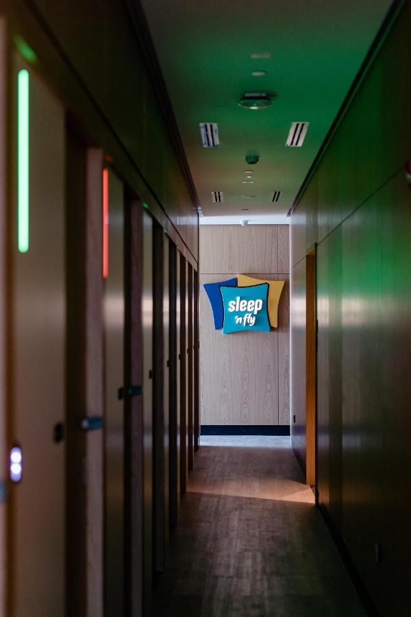 Sleep 'N Fly Sleep Lounge, B-Gates Terminal 3 - Transit Only Hotel Dubai Exterior photo